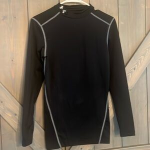 Men’s Under Armour small compression cold gear long sleeved shirt